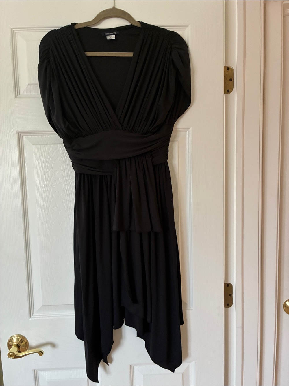 Boston Proper Black Women's V-Neck Pleated Wrap Dress